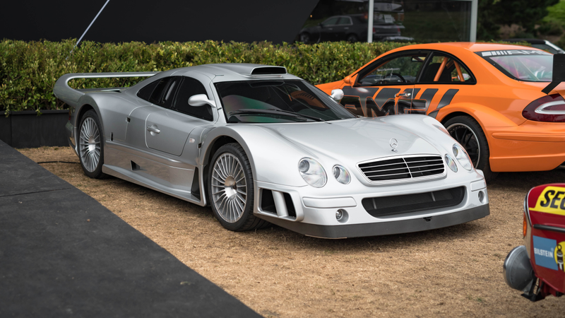 Illustration for article titled Everywhere You Go At Monterey Car Week Will Blow Your Mind
